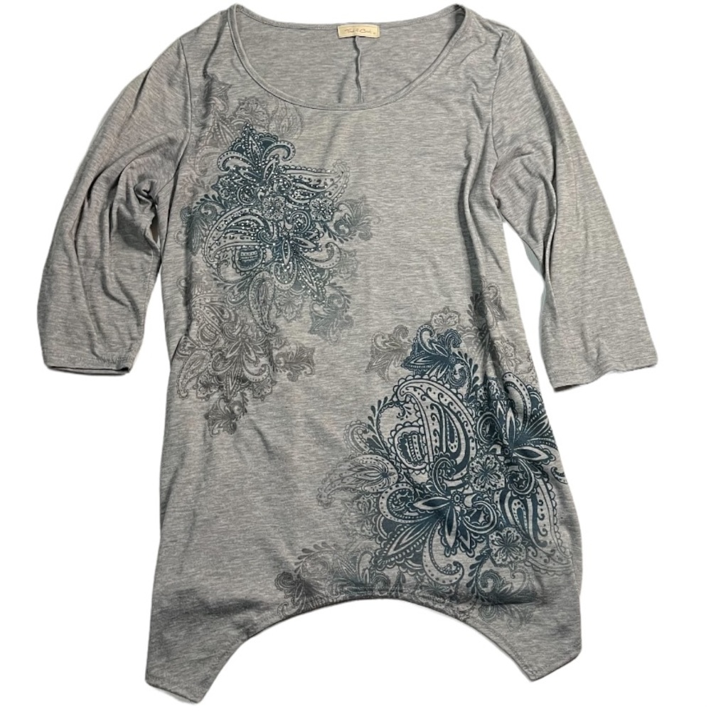 Soft bejeweled Gray top Sz XL
